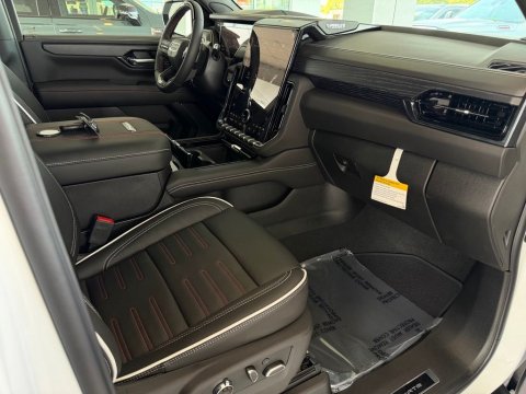 New Summit White 2026 GMC Yukon XL AT4 Ultimate 4WD - photo 16 - Stock #261229