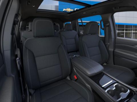 New Summit White 2026 Chevrolet Traverse LT FWD - photo 16 - Stock #260820