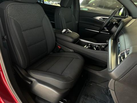 New Radiant Red Tintcoat 2026 Chevrolet Traverse LT FWD - photo 17 - Stock #260833