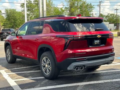 New Radiant Red Tintcoat 2026 Chevrolet Traverse LT FWD - photo 7 - Stock #260833