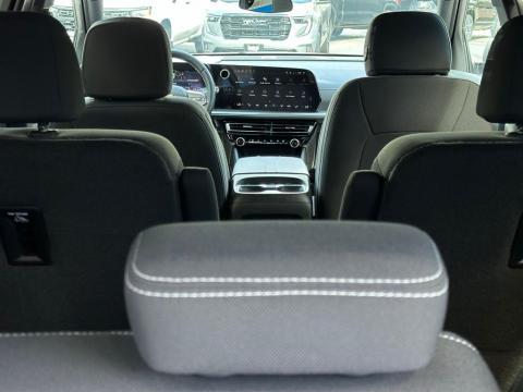 New Radiant Red Tintcoat 2026 Chevrolet Traverse LT FWD - photo 9 - Stock #260833