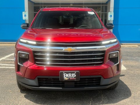 New Radiant Red Tintcoat 2026 Chevrolet Traverse LT FWD - photo 2 - Stock #261230