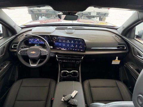 New Radiant Red Tintcoat 2026 Chevrolet Traverse LT FWD - photo 20 - Stock #261230