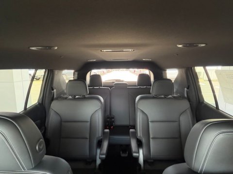 New Radiant Red Tintcoat 2026 Chevrolet Traverse LT FWD - photo 26 - Stock #261230