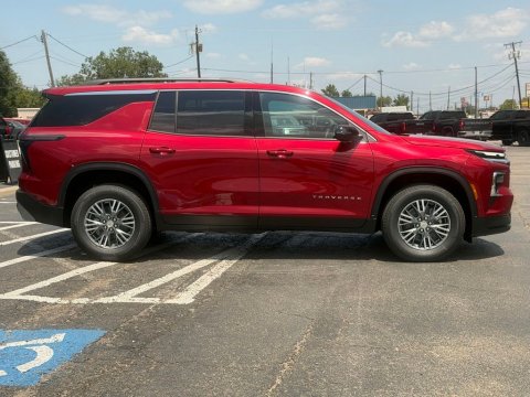 New Radiant Red Tintcoat 2026 Chevrolet Traverse LT FWD - photo 4 - Stock #261230