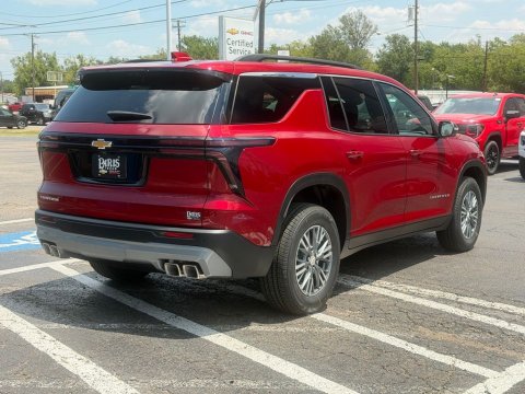 New Radiant Red Tintcoat 2026 Chevrolet Traverse LT FWD - photo 6 - Stock #261230