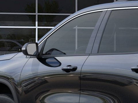 New Mosaic Black Metallic 2027 Chevrolet Traverse LT FWD - photo 12 - Stock #270021