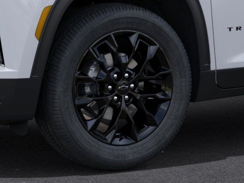 New Summit White 2026 Chevrolet Traverse LT FWD - photo 9 - Stock #261381
