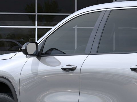 New Sterling Gray Metallic 2027 Chevrolet Traverse LT FWD - photo 12 - Stock #270027