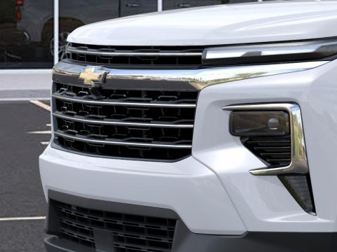New Summit White 2027 Chevrolet Traverse LT FWD - photo 13 - Stock #270026