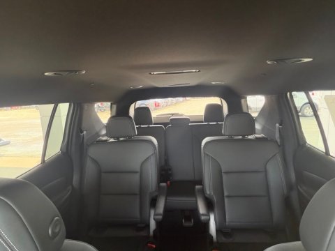 New Summit White 2027 Chevrolet Traverse LT FWD - photo 26 - Stock #270026