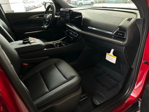 New Radiant Red Tintcoat 2026 Chevrolet Traverse LT FWD - photo 16 - Stock #260792