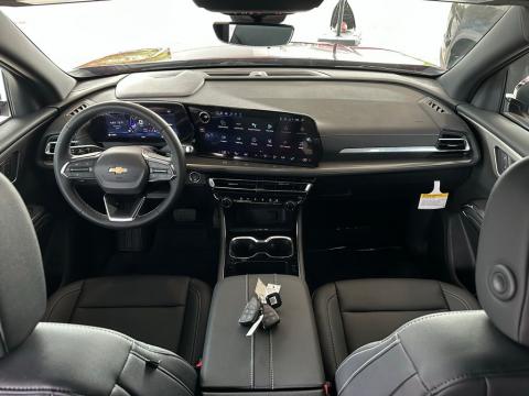 New Radiant Red Tintcoat 2026 Chevrolet Traverse LT FWD - photo 20 - Stock #260792