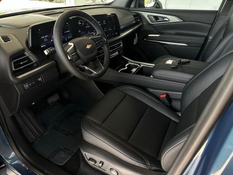 New Lakeshore Blue Metallic 2026 Chevrolet Traverse LT FWD - photo 10 - Stock #260794