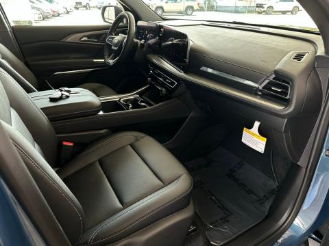 New Lakeshore Blue Metallic 2026 Chevrolet Traverse LT FWD - photo 16 - Stock #260794