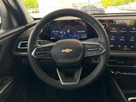 New Lakeshore Blue Metallic 2026 Chevrolet Traverse LT FWD - photo 19 - Stock #260794