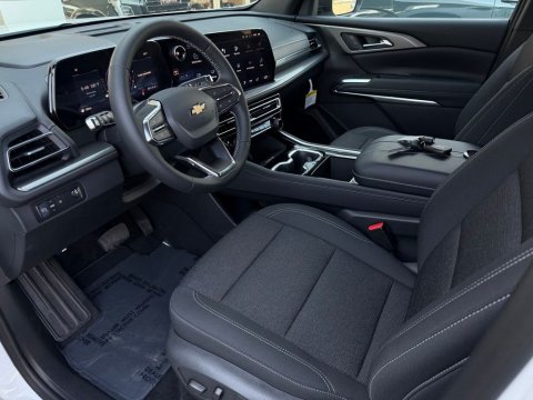 New Summit White 2026 Chevrolet Traverse LT FWD - photo 10 - Stock #261192