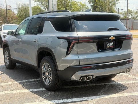 New Sterling Gray Metallic 2026 Chevrolet Traverse LT FWD - photo 12 - Stock #261236