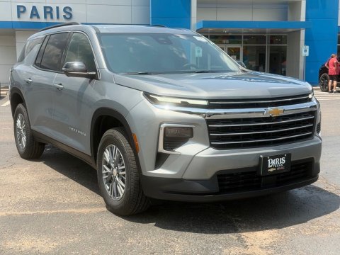 New Sterling Gray Metallic 2026 Chevrolet Traverse LT FWD - photo 6 - Stock #261236