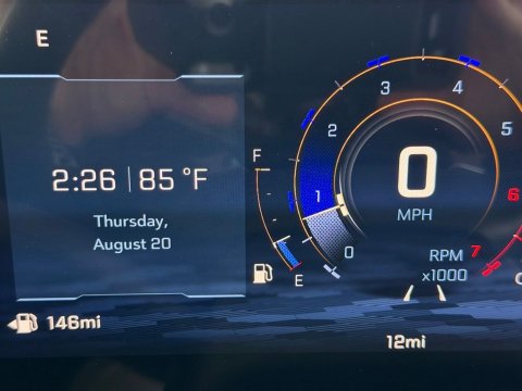 New Summit White 2027 Chevrolet Traverse LT FWD - photo 22 - Stock #270019
