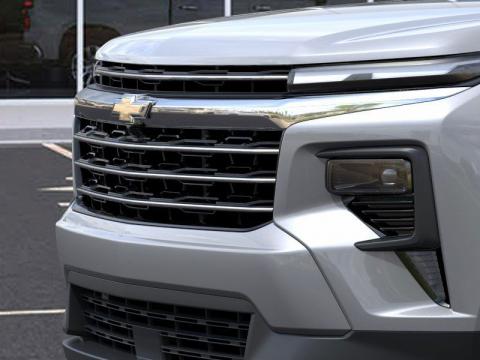 New Sterling Gray Metallic 2026 Chevrolet Traverse LT FWD - photo 13 - Stock #260835