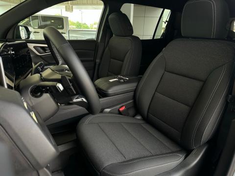 New Sterling Gray Metallic 2026 Chevrolet Traverse LT FWD - photo 13 - Stock #260835