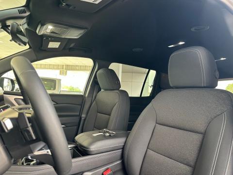 New Sterling Gray Metallic 2026 Chevrolet Traverse LT FWD - photo 14 - Stock #260835