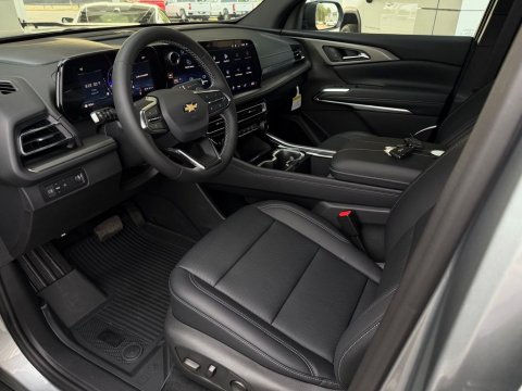 New Sterling Gray Metallic 2027 Chevrolet Traverse LT FWD - photo 10 - Stock #270020