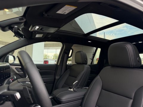 New Sterling Gray Metallic 2027 Chevrolet Traverse LT FWD - photo 14 - Stock #270020
