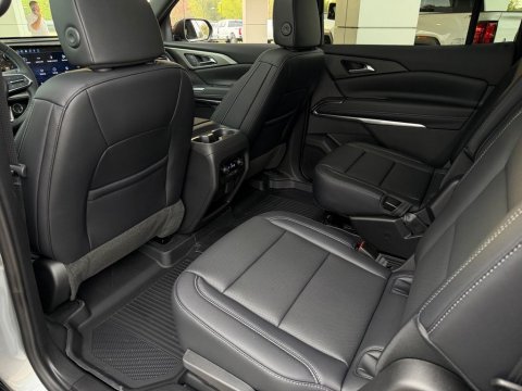 New Sterling Gray Metallic 2027 Chevrolet Traverse LT FWD - photo 15 - Stock #270020