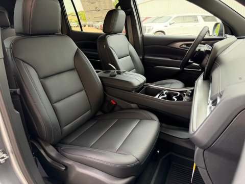 New Sterling Gray Metallic 2027 Chevrolet Traverse LT FWD - photo 17 - Stock #270020