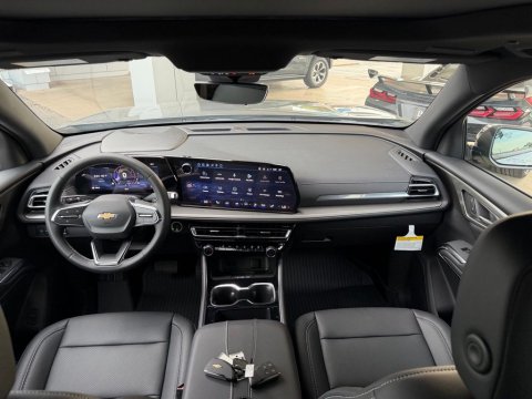 New Sterling Gray Metallic 2027 Chevrolet Traverse LT FWD - photo 20 - Stock #270020