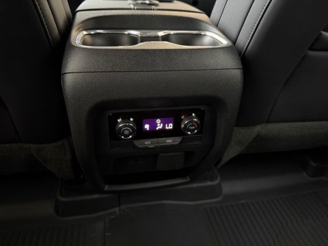 New Sterling Gray Metallic 2027 Chevrolet Traverse LT FWD - photo 22 - Stock #270020