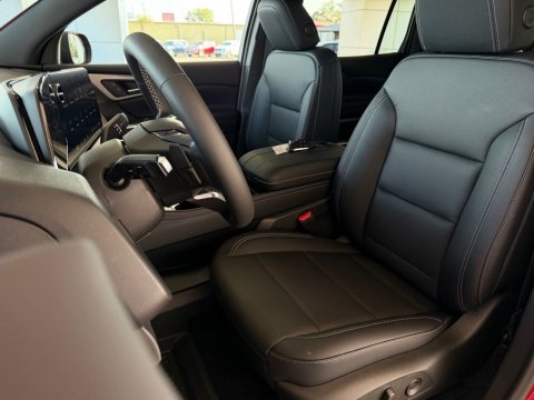 New Radiant Red Tintcoat 2027 Chevrolet Traverse LT FWD - photo 18 - Stock #270024