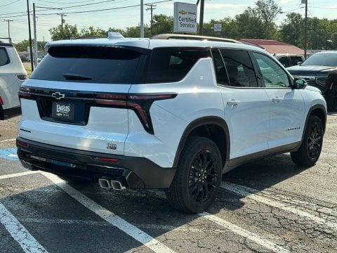New Polar White Tricoat 2026 Chevrolet Traverse LT FWD - photo 6 - Stock #261128