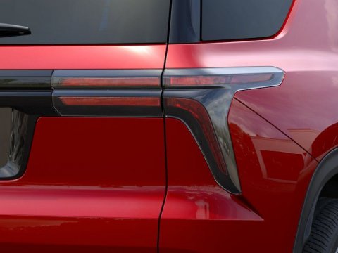 New Radiant Red Tintcoat 2026 Chevrolet Traverse LT FWD - photo 11 - Stock #261161