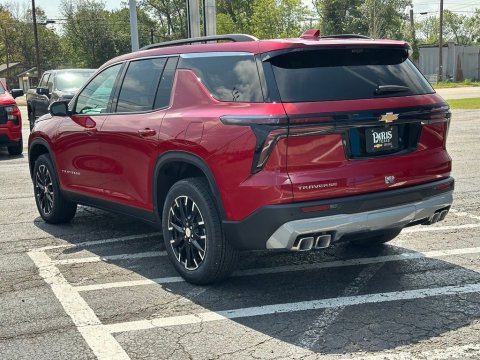 New Radiant Red Tintcoat 2026 Chevrolet Traverse LT FWD - photo 7 - Stock #261161