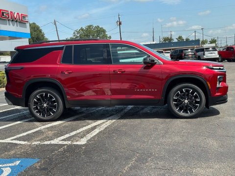 New Radiant Red Tintcoat 2026 Chevrolet Traverse LT FWD - photo 5 - Stock #261161