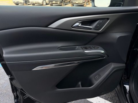 New Mosaic Black Metallic 2027 Chevrolet Traverse LT FWD - photo 11 - Stock #270022