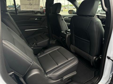 New Polar White Tricoat 2026 Chevrolet Traverse LT FWD - photo 17 - Stock #260782