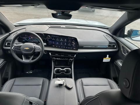 New Polar White Tricoat 2026 Chevrolet Traverse LT FWD - photo 19 - Stock #260782