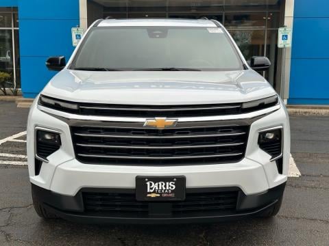 New Polar White Tricoat 2026 Chevrolet Traverse LT FWD - photo 2 - Stock #260782