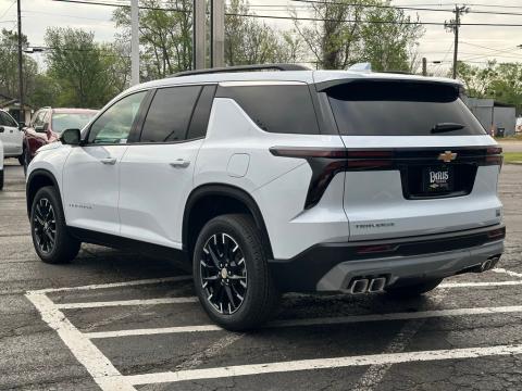 New Polar White Tricoat 2026 Chevrolet Traverse LT FWD - photo 6 - Stock #260782