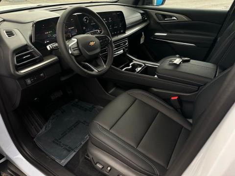 New Polar White Tricoat 2026 Chevrolet Traverse LT FWD - photo 9 - Stock #260782