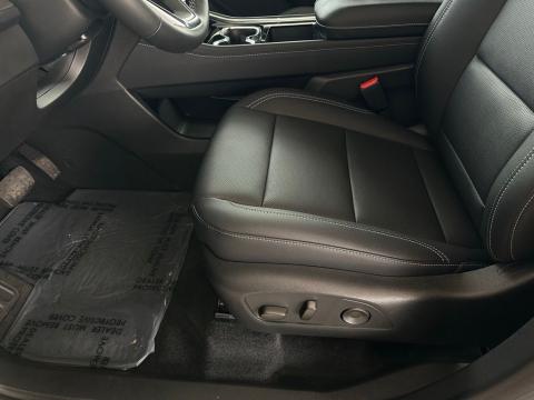 New Sterling Gray Metallic 2026 Chevrolet Traverse LT FWD - photo 12 - Stock #260807