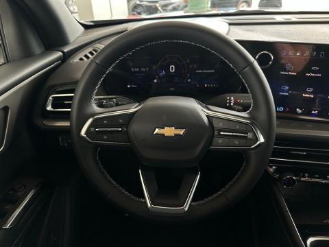 New Sterling Gray Metallic 2026 Chevrolet Traverse LT FWD - photo 19 - Stock #260807