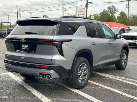 New Sterling Gray Metallic 2026 Chevrolet Traverse LT FWD - photo 6 - Stock #260807