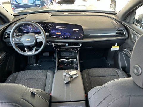 New Sterling Gray Metallic 2026 Chevrolet Traverse LT FWD - photo 20 - Stock #261099