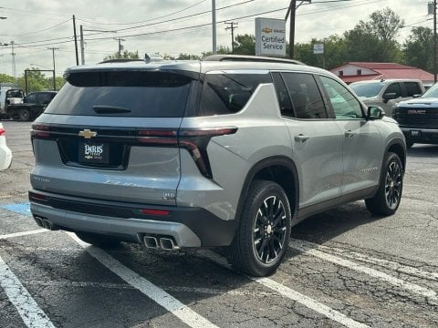 New Sterling Gray Metallic 2026 Chevrolet Traverse LT FWD - photo 6 - Stock #261099