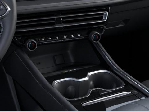 New Summit White 2026 Chevrolet Traverse LT FWD - photo 23 - Stock #260855